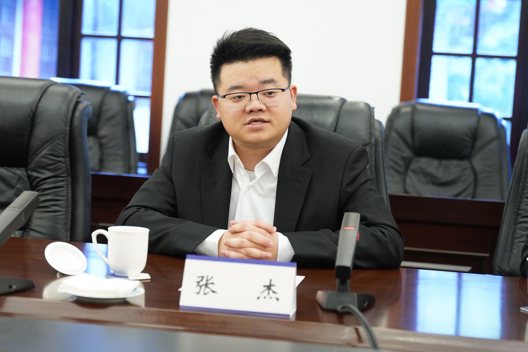張杰董事長2.jpg
