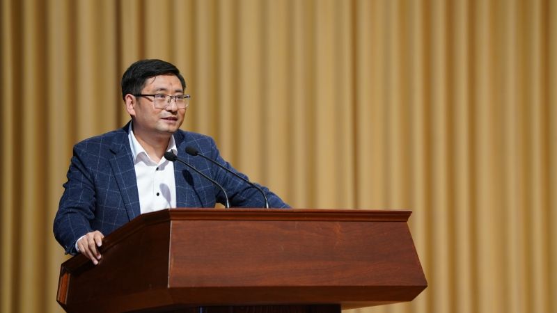 16 新聞學(xué)院院長郭小安發(fā)言_副本.jpg