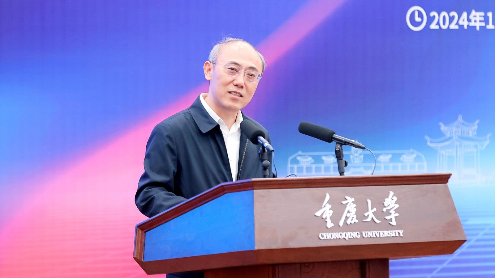 鄧校長(zhǎng)_副本.jpg