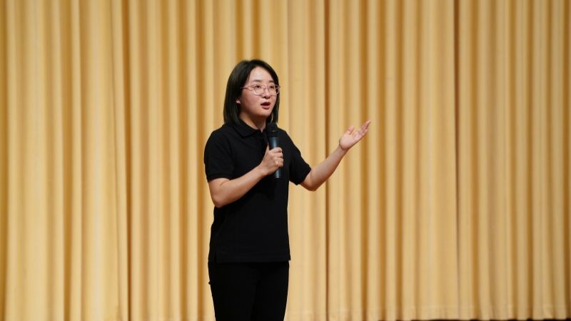 6 貴州廣播電視臺(tái)記者田佳佳_副本.jpg