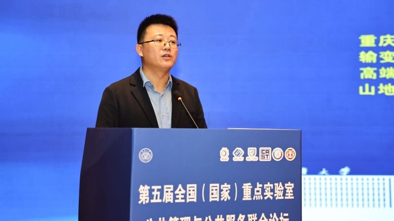 謝輝.jpg