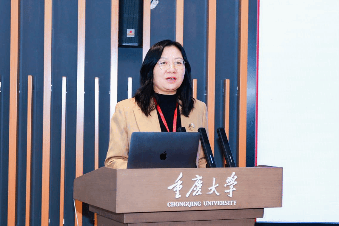 中國政法大學(xué)人文學(xué)院院長趙曉華.png