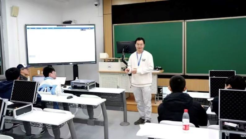 3.2 半月談.jpg